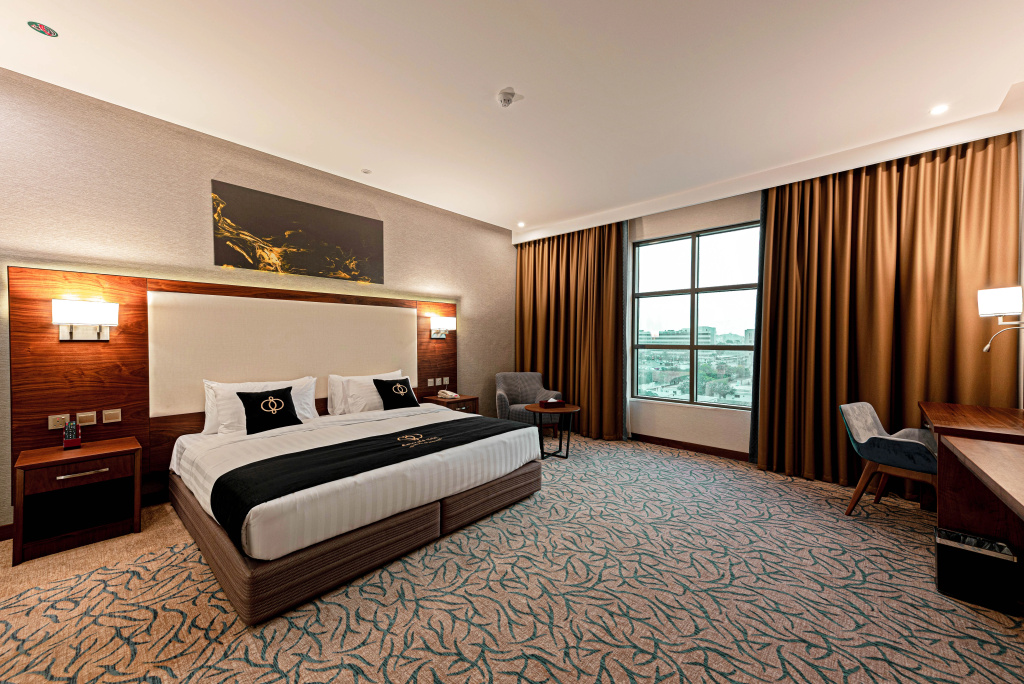 Sunday Emerald Hotel — 4