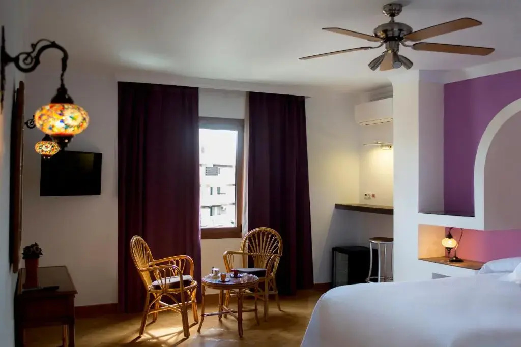 Comfort room