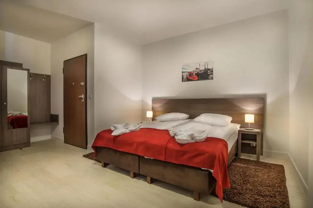 Standard Double room (full double bed)