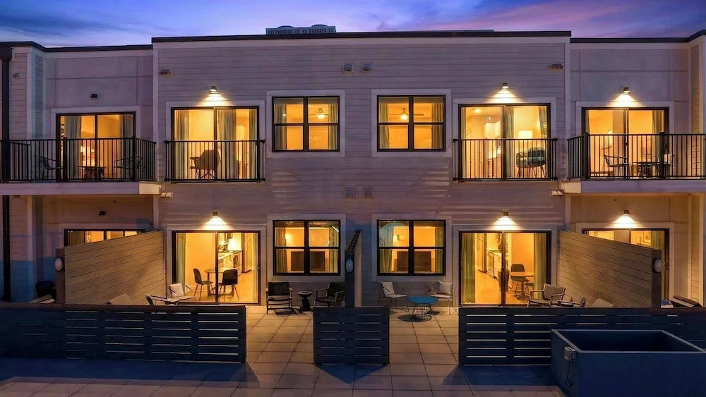 Belcourt by Avantstay Brand New Terrace Walkable Nashville + Hillsboro Village + Local Dining