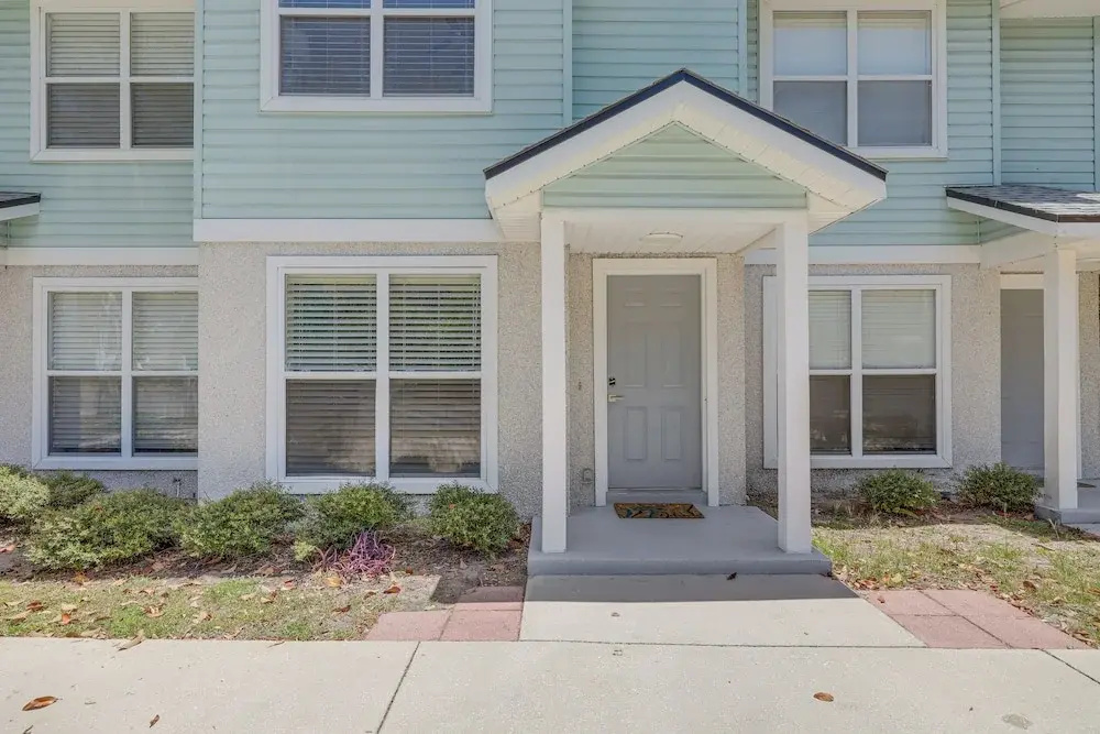 Fernandina Beach Townhome w/ Patio: Walk to Beach!