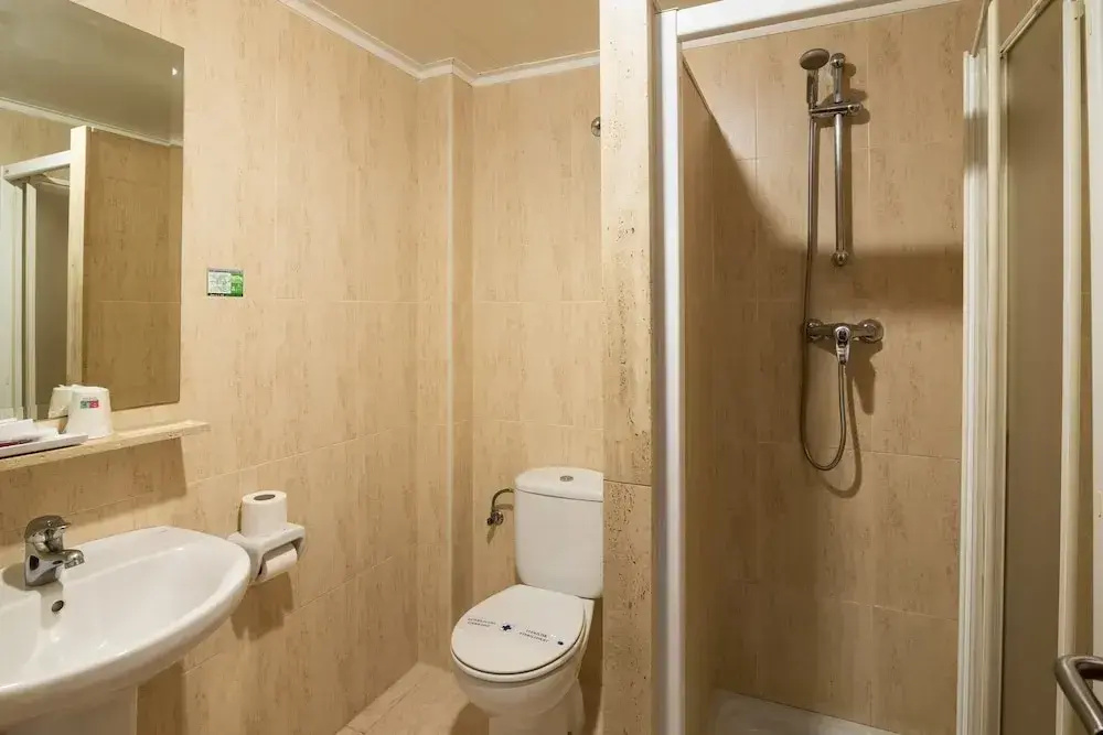 Economy room