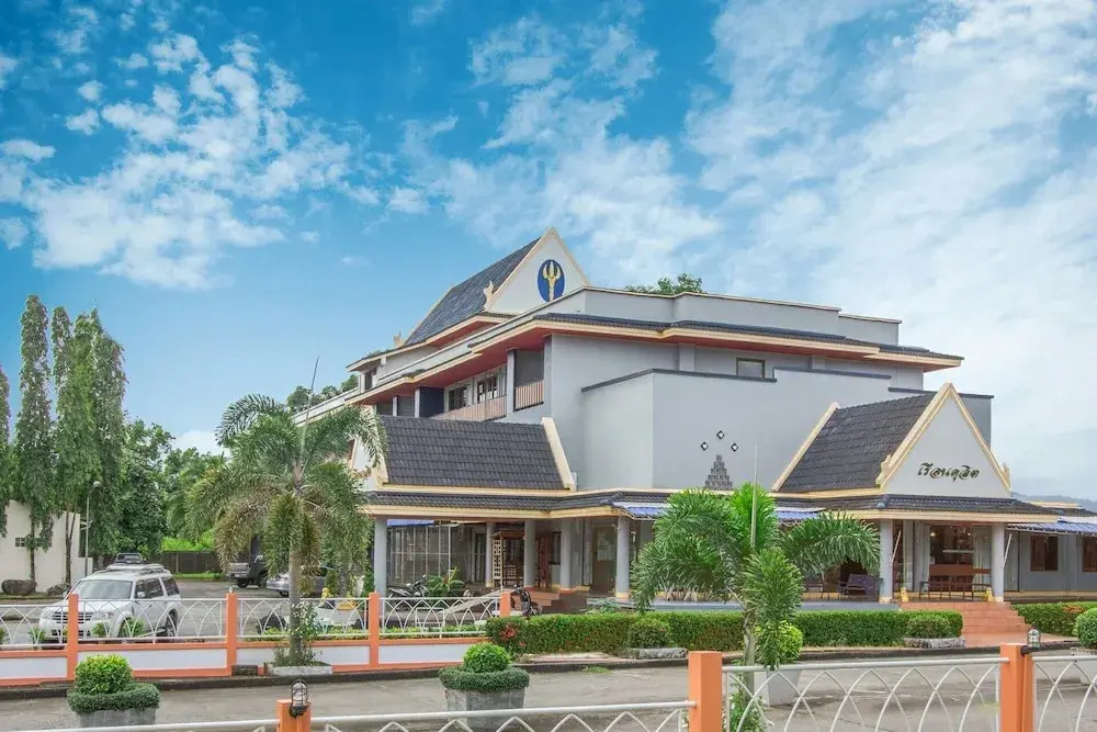 New the O.V & Ruen Dusit Hotel