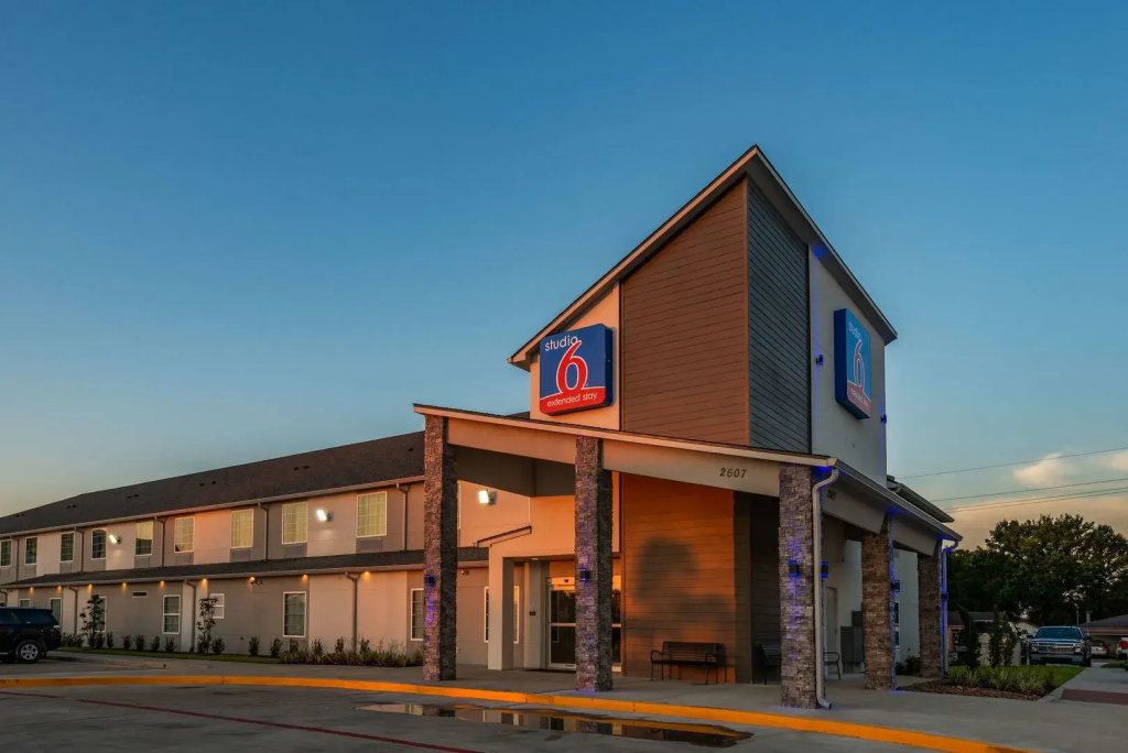 Studio 6 Lake Charles, LA
