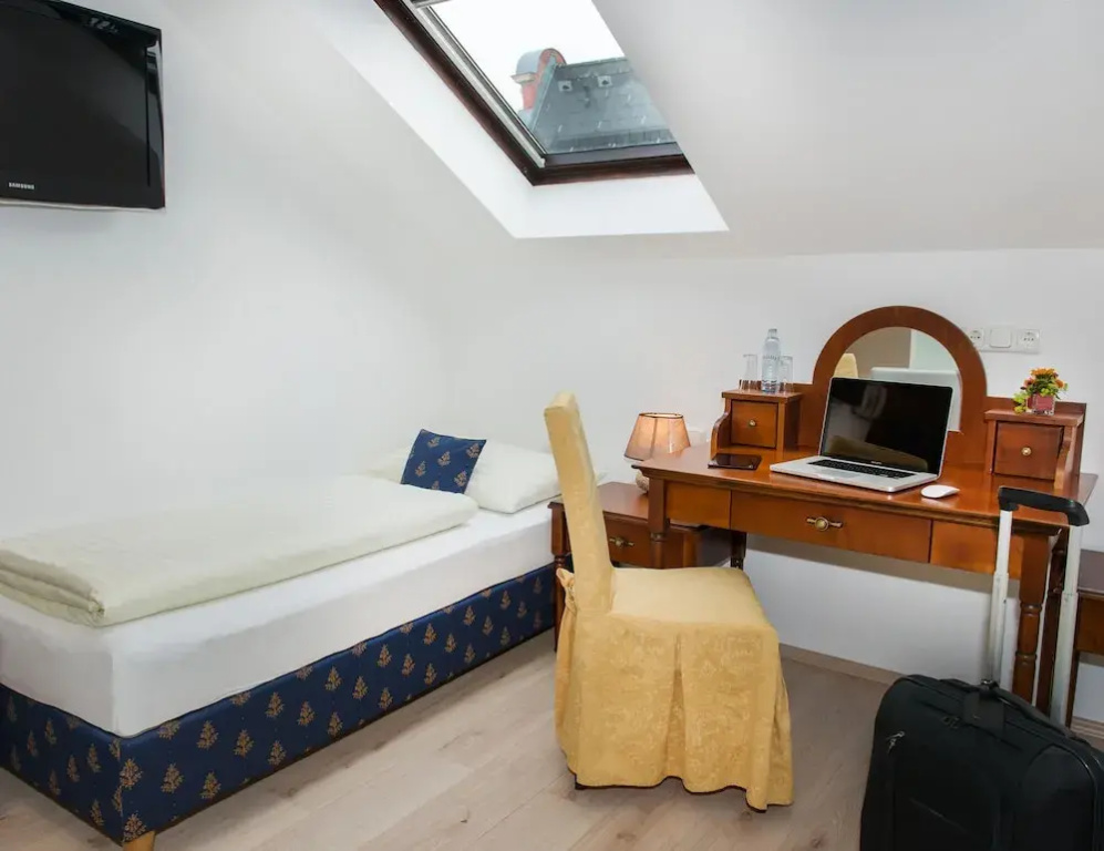 Bayrischer Hof - Chambres