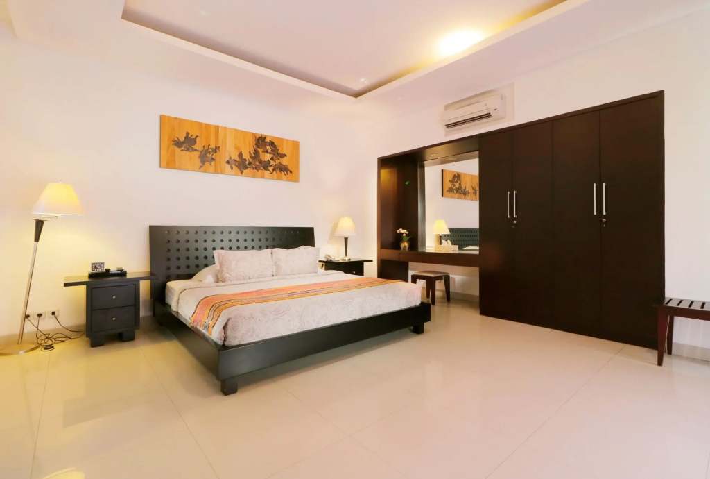 Heliconia Villa — фото