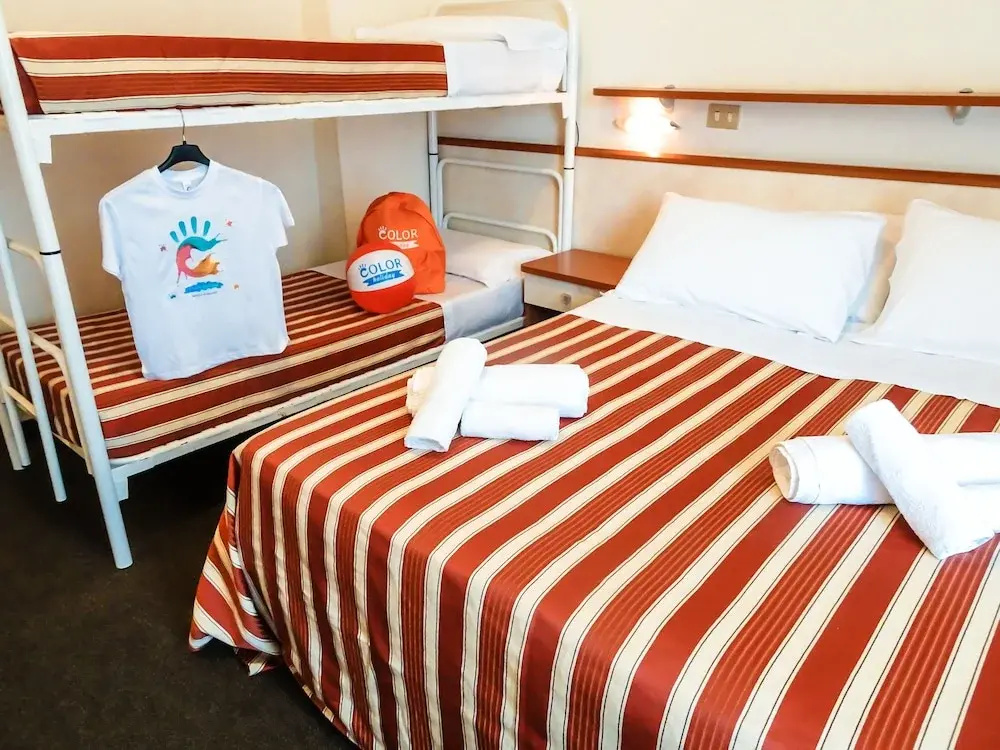 Classic Quadruple room with balcony