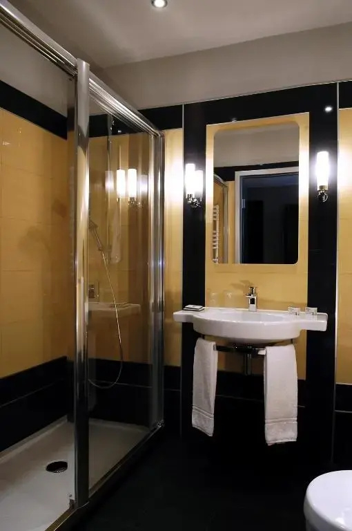 Silver Hotel Gokart Center - Chambres