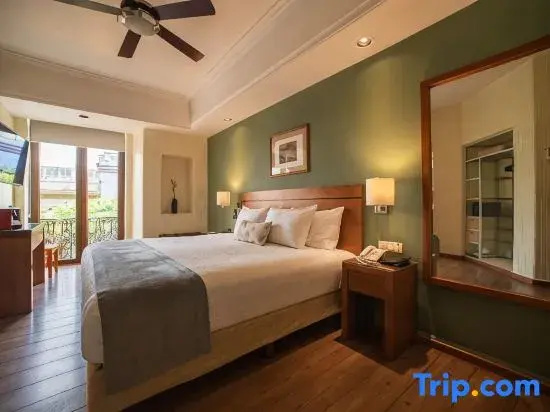 Superior Double room (full double bed)