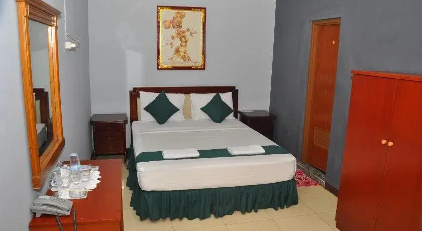 Bedroom