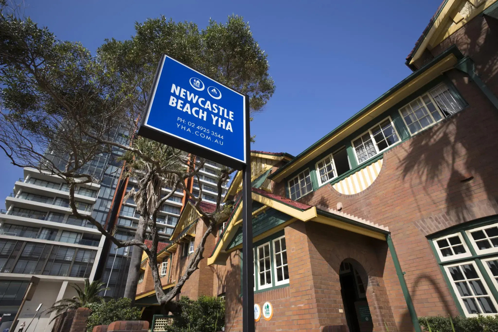 YHA Newcastle Beach