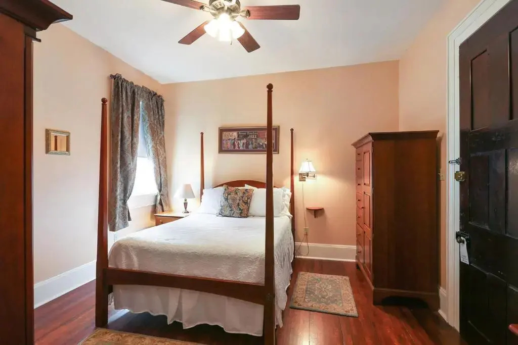 Elysian Fields Inn - Chambres