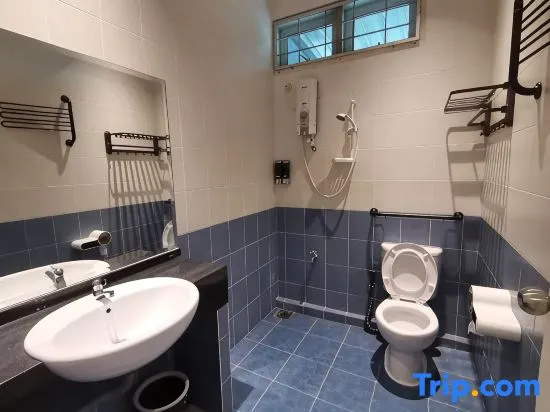 97 Homestay(HuiSing) 3R2B 8pax 2 CarPark