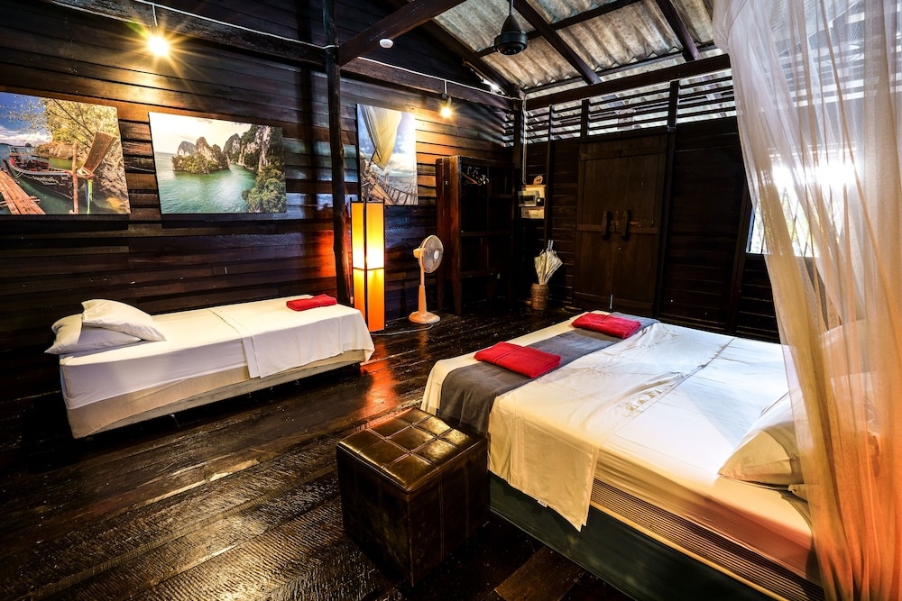 Mango House Seafront Suites And Villas — 4
