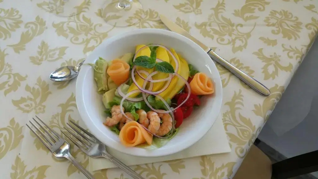 Food & Beverage