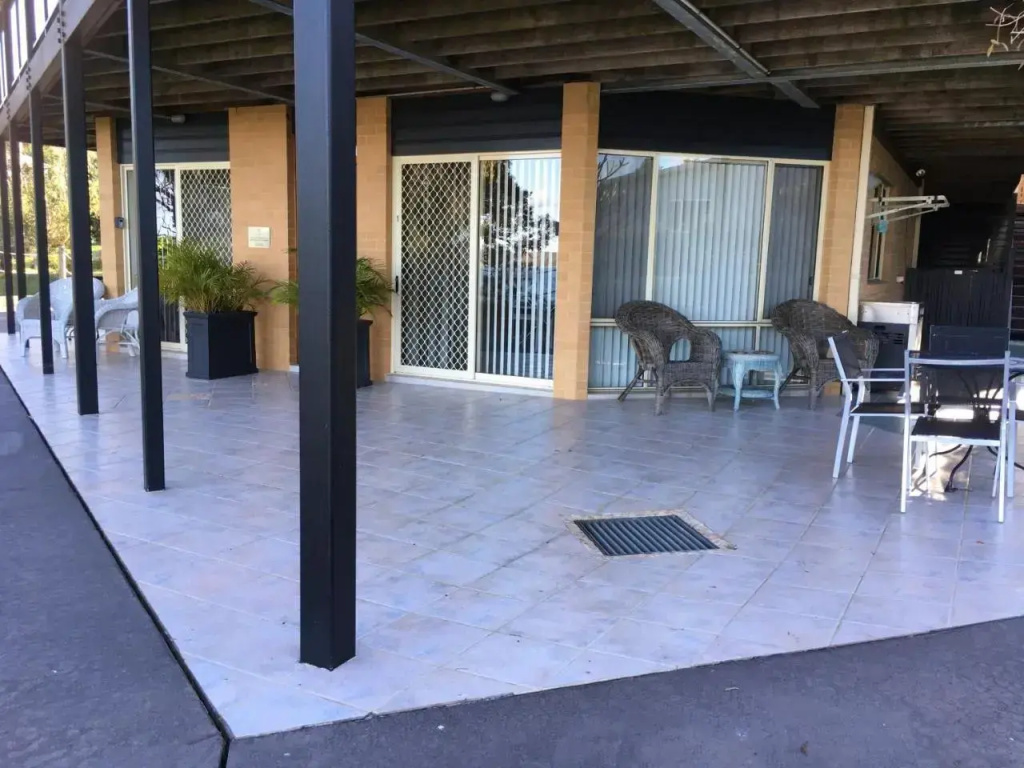 SilverWaters Waterfront Accommodation