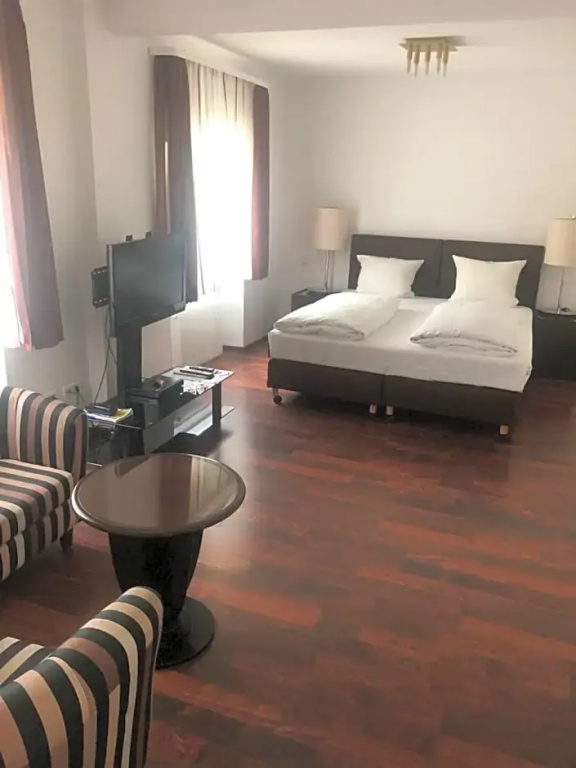 Eisberg Hotel City - Chambres