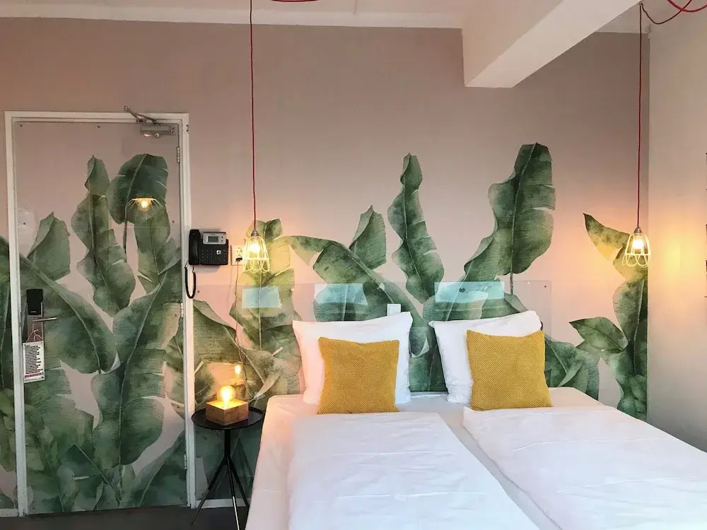 Standard Double room with city view (full double bed)