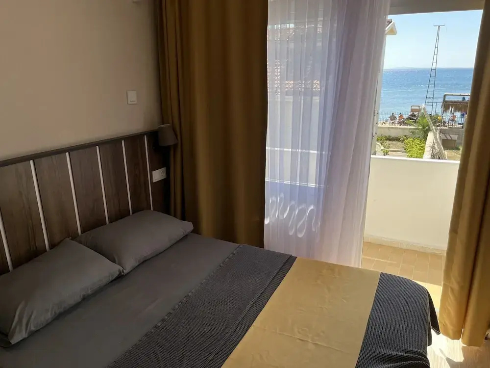 1 Bedroom Standard Double room (full double bed)