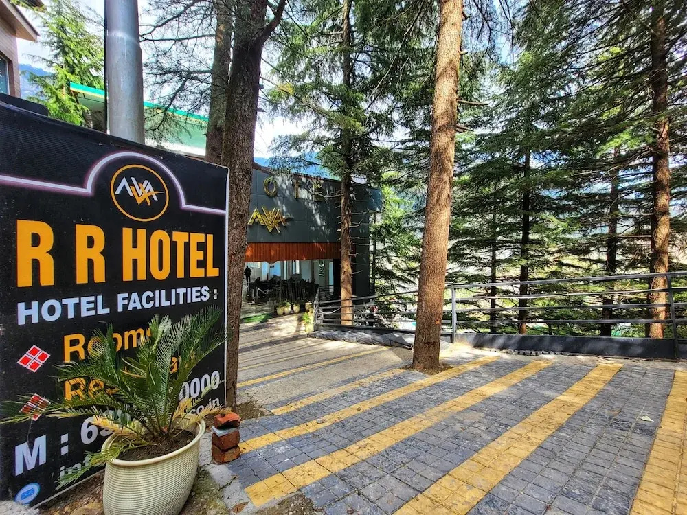 Rr Hotel By Sonachi