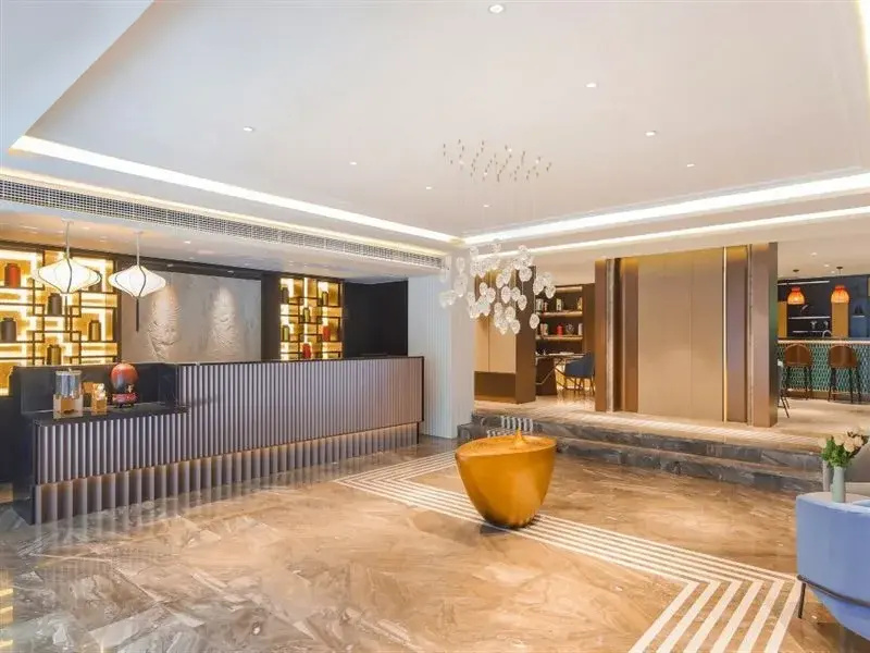 Lobby & Reception