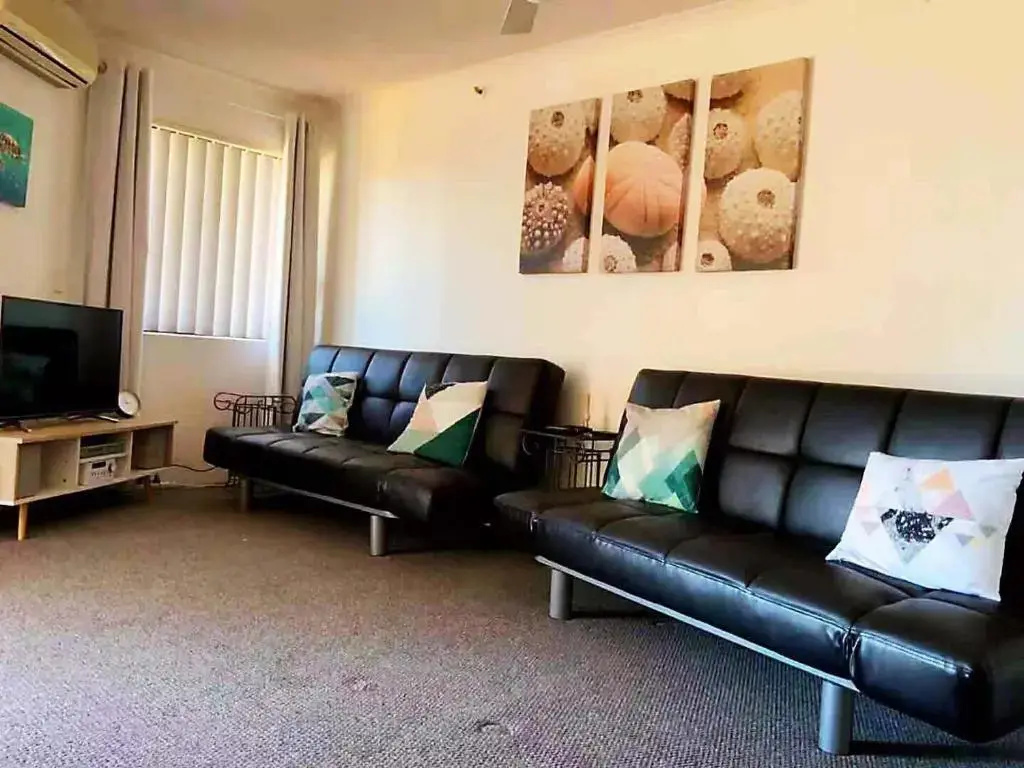 1 Bedroom Apartment with sea view