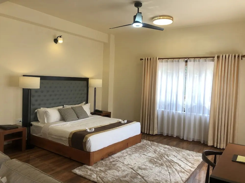 Executive Double room with mountain view (full double bed)