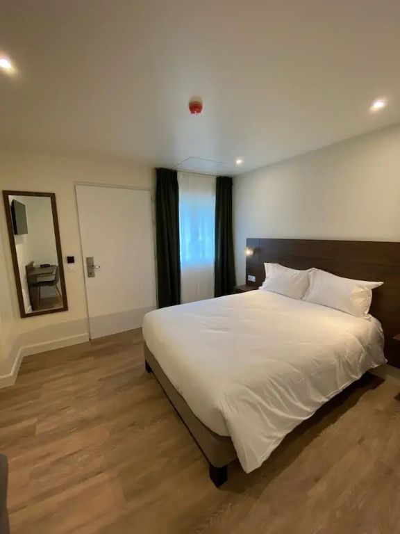 Mayrena Hotel - Chambres