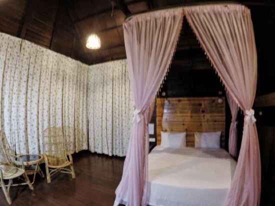 Bilit Rainforest Lodge