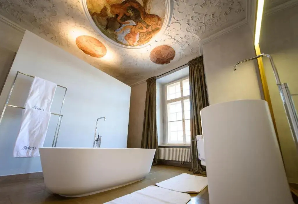 Suite