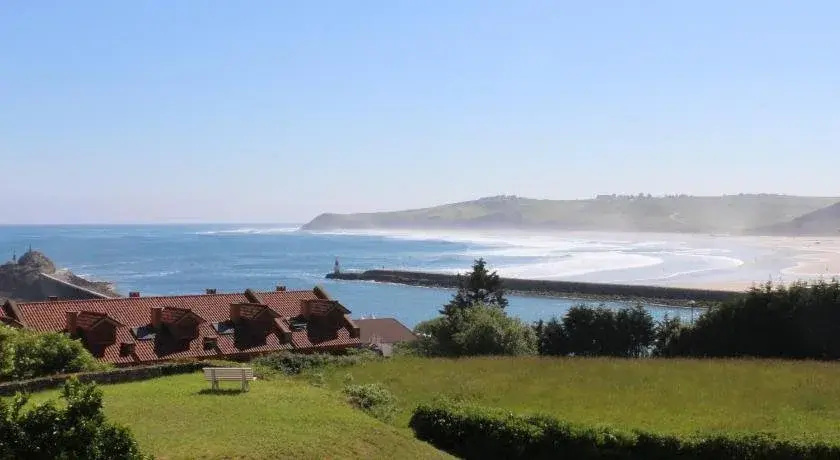 Beach & Waterfront