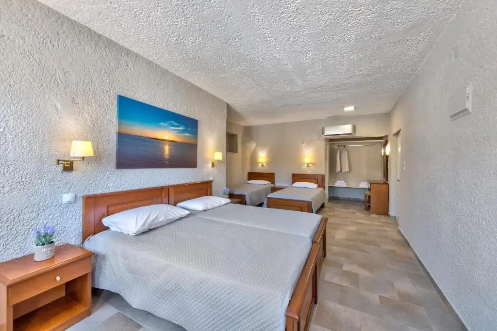 Standard Quadruple room