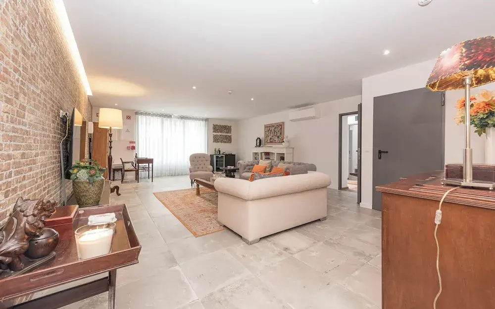 Estoril Village Guesthouse