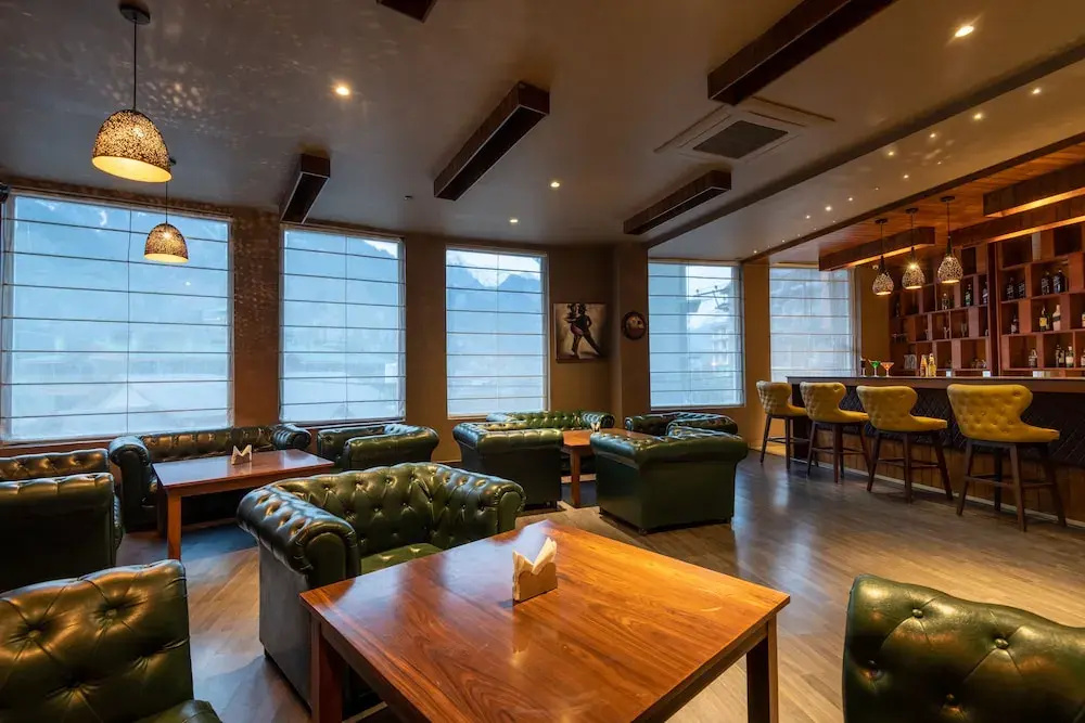 Coral Resort and Spa, Centrally Heated Mountain Side Resort, Manali