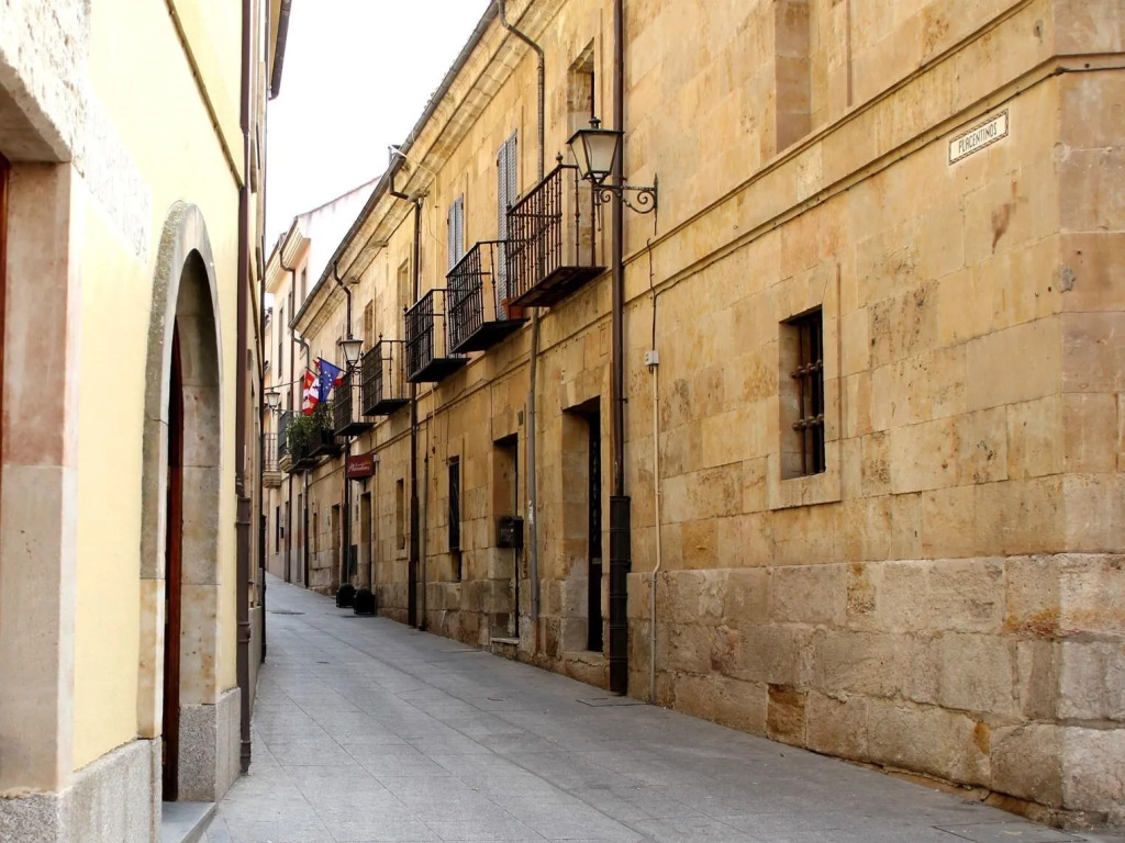 Microtel Placentinos by null