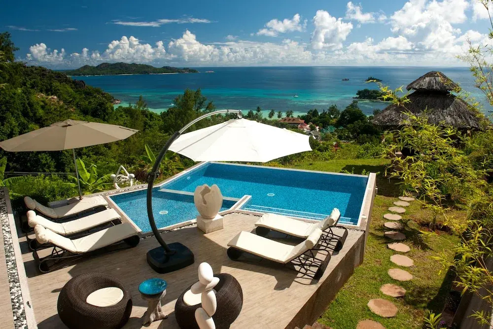 Beach & Waterfront
