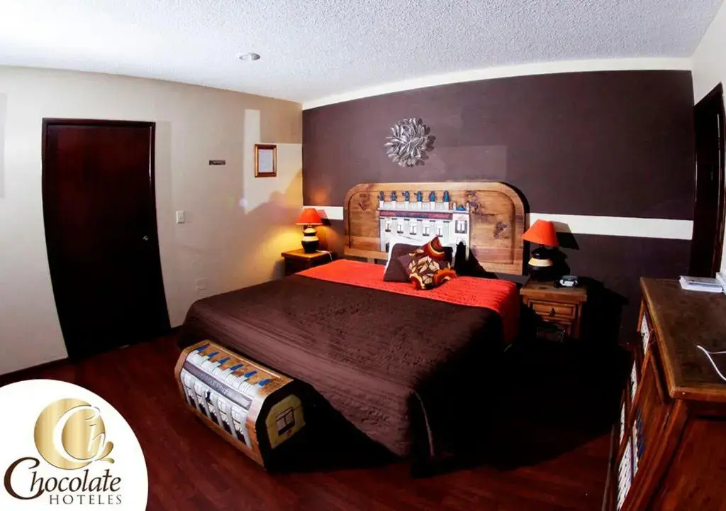 Deluxe Double room (full double bed)
