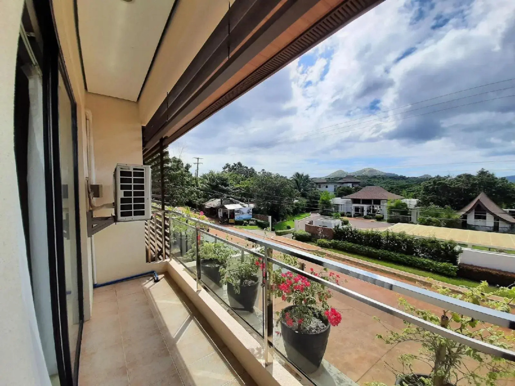 Balcony & Terrace