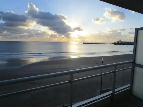 Rental Apartment a 2 Pas de la Plage Et Proche Tous Commerces 1