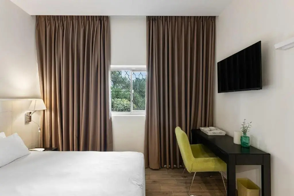 Economy Double room (full double bed)
