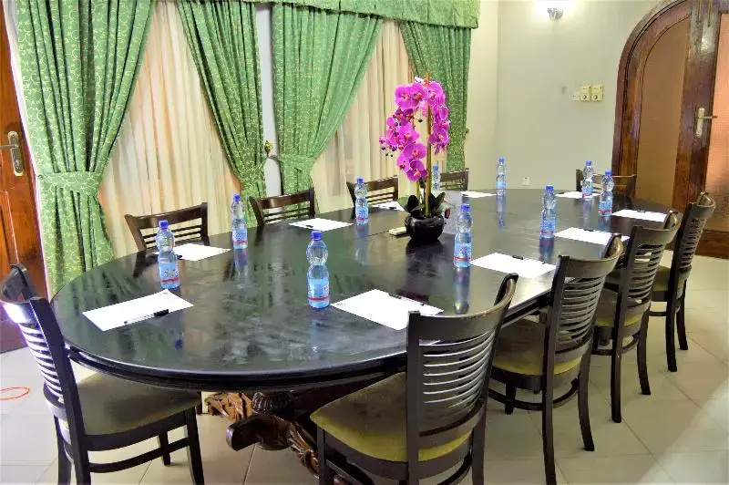 M Hotel Mbezi - Général