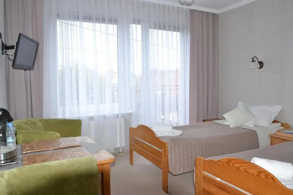 Standard Double room with balcony (twin beds)