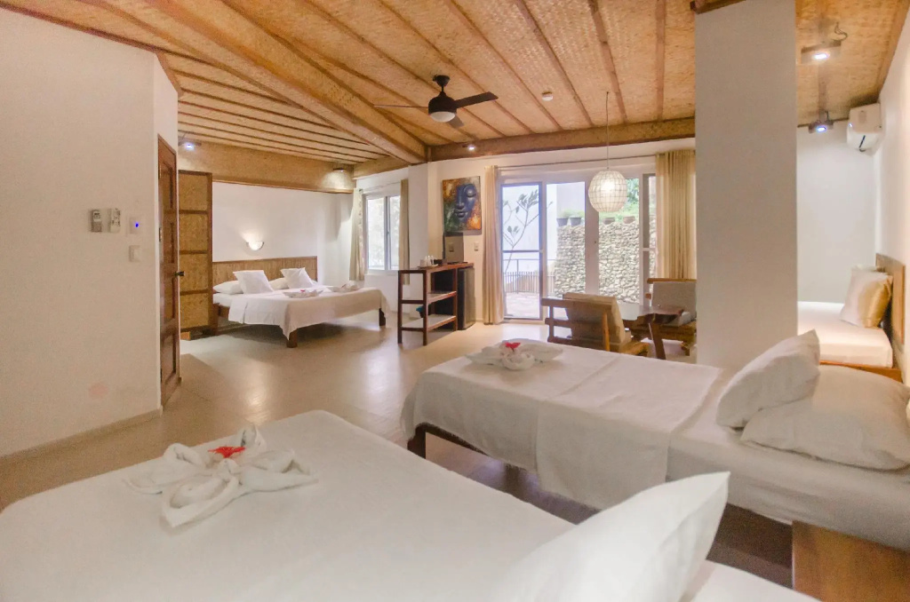 Deluxe Family room with balcony