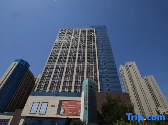 Joy Light Luxury Hotel (Zhengzhou Henan University of Technology Metro Station) in Zhengzhou