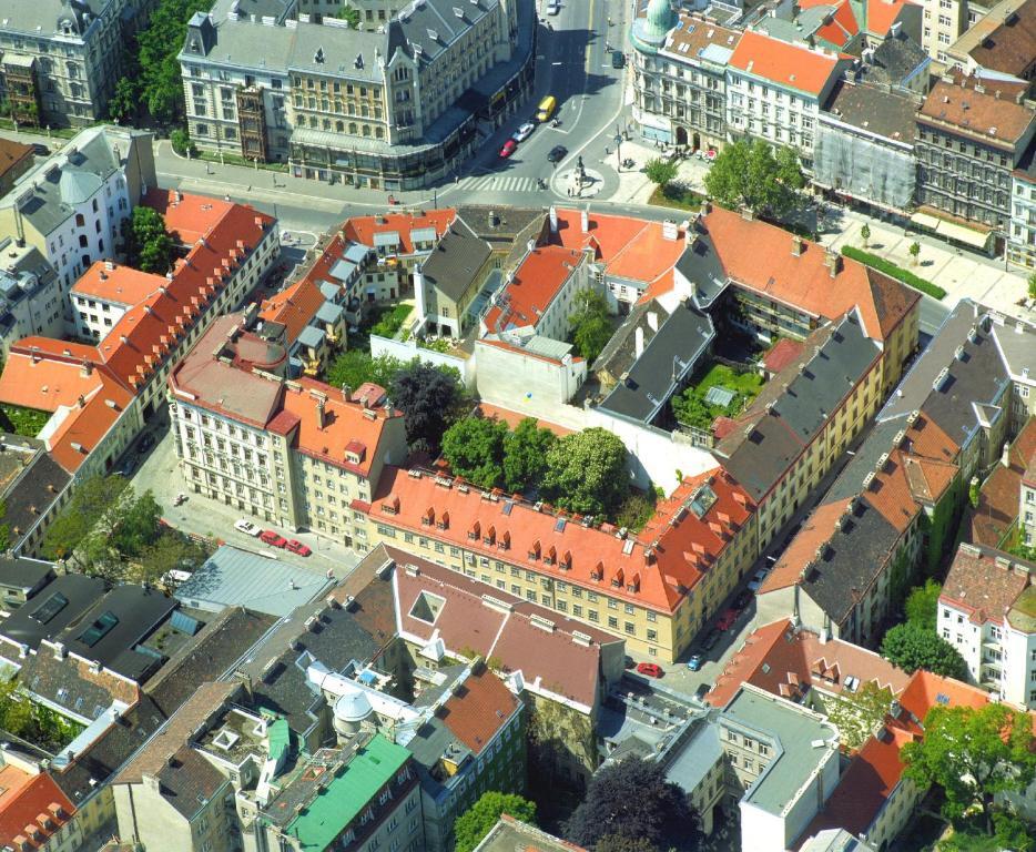 Schlossquadrat Apartments image