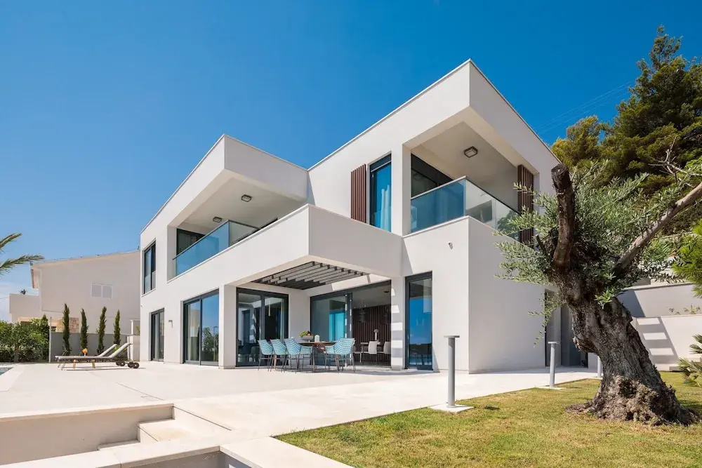 Ultraluxury Villa Elyzeum