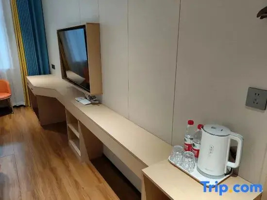 Royal Dragon Airport Hotel