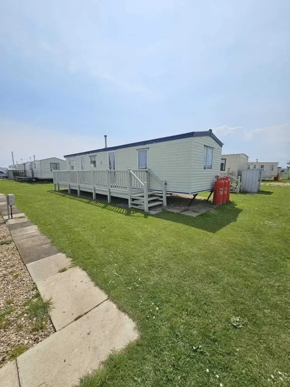 Ingoldmells - Caravan- Sleeps 8 - Seaside - Wi-fi