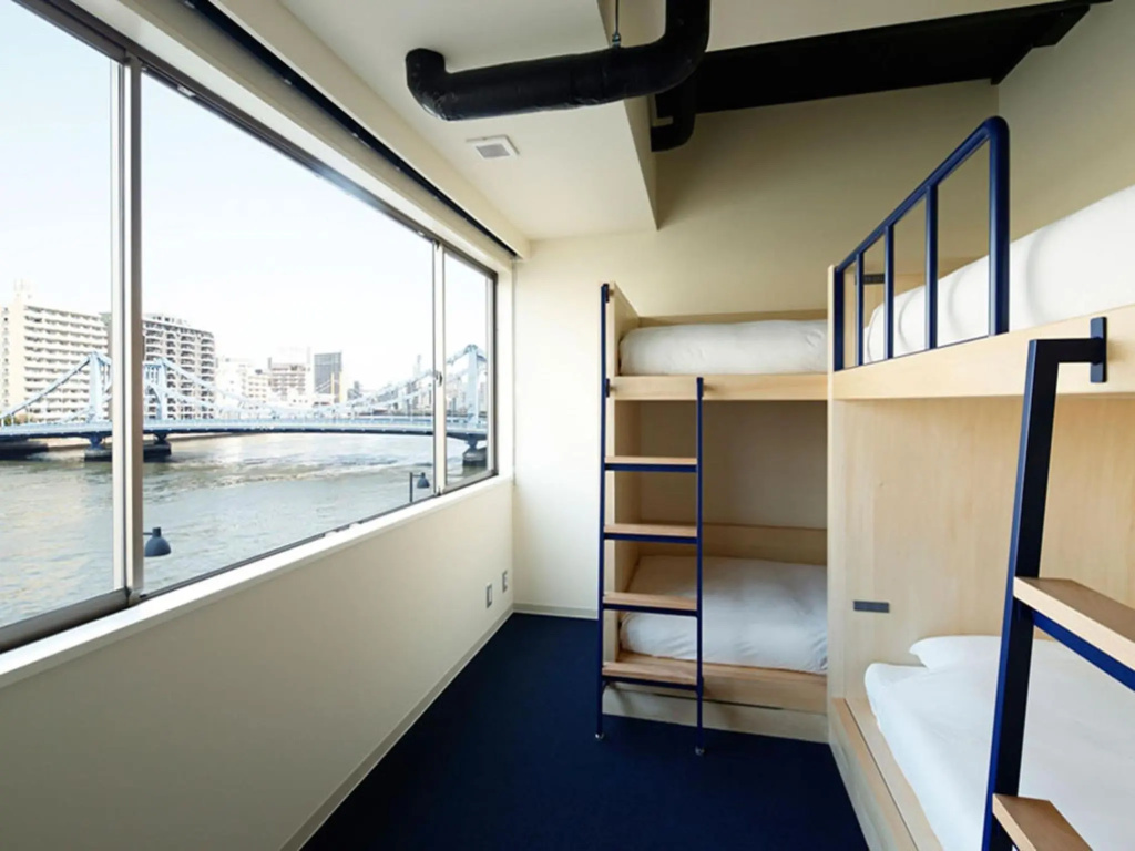 Отель LYURO Tokyo Kiyosumi by THE SHARE HOTELS - Hostel в Токио