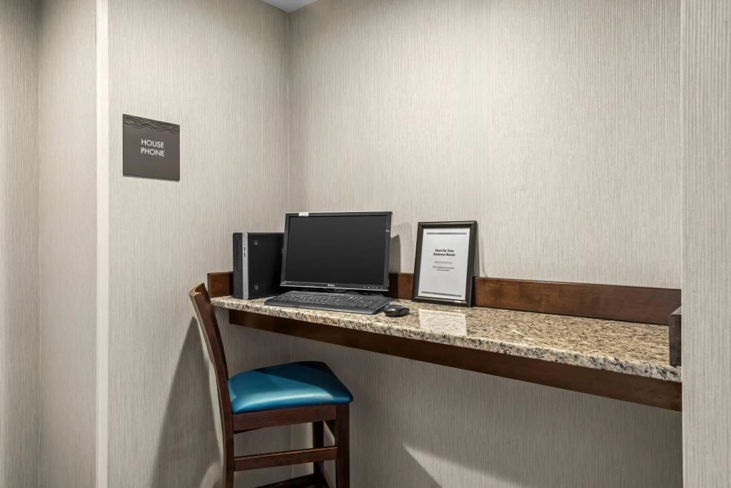 Comfort Inn & Suites Airport South - Général